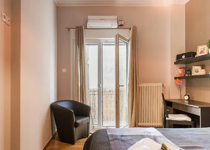 Best Private Rooms in apartment in safe area
