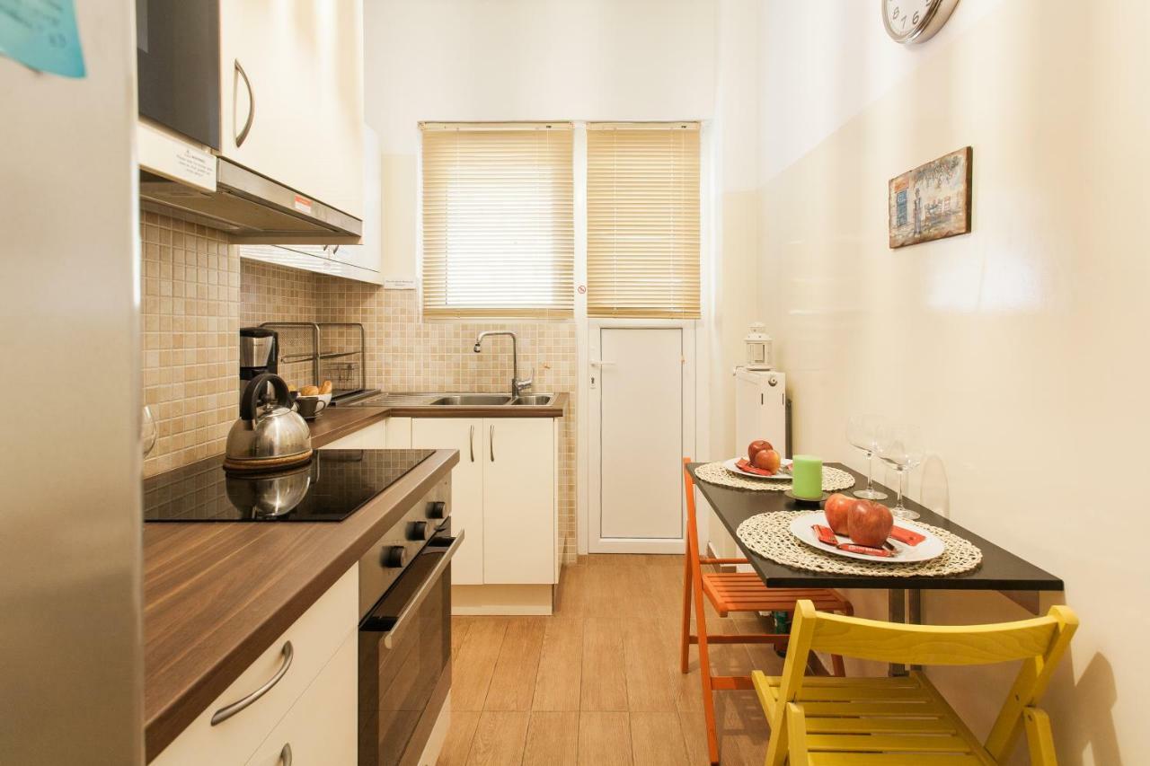 Private In In Safe Area * Atena