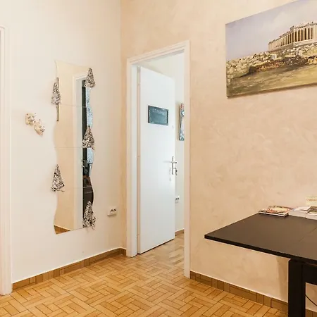 Best Private Rooms In Apartment In Safe Area Athens Exterior photo