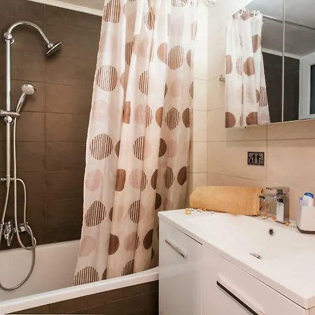 Best Private Rooms In Apartment In Safe Area Athens Exterior photo