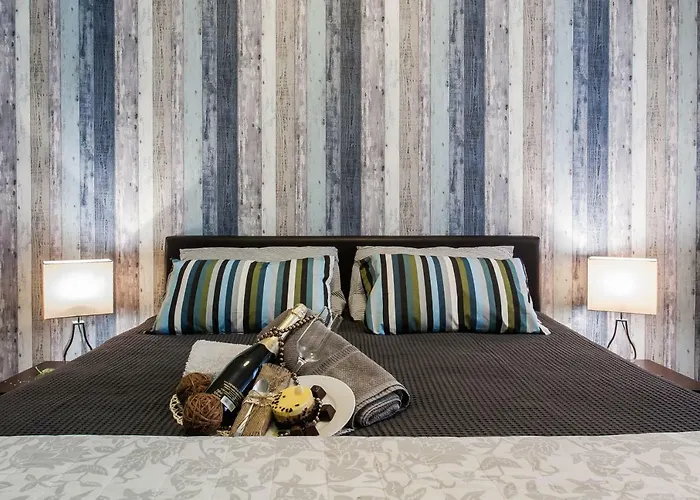 Best Private Rooms In Apartment In Safe Area